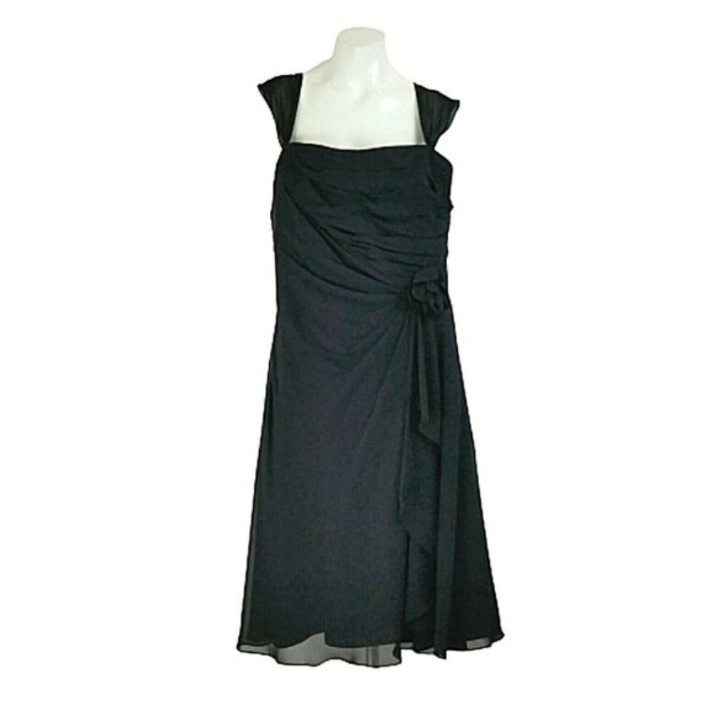 B2 Black Chiffon Pleated Sleeveless A-Line Dress